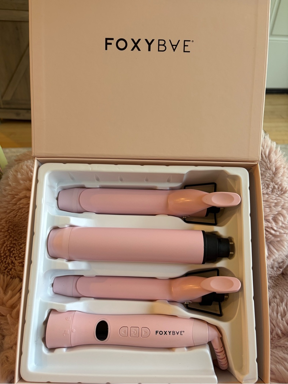 FOXYBAE Bounce Bae 3-in-1 Ceramic Curler - Light Pink - Picture 2 of 3